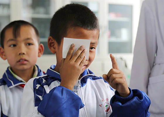 desmeuseis-proti-paraggelia-loccitane