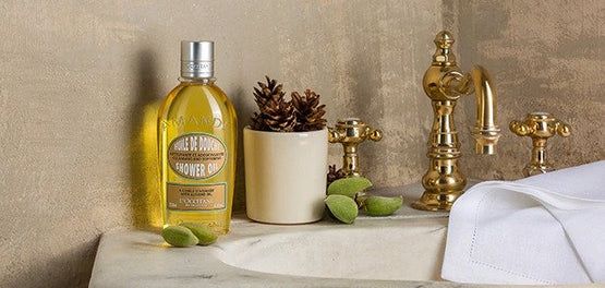 epikoinoniste-mazi-mas-logoi-gia-na-psoniseis-online