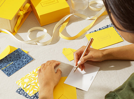 prosopiko-simeioma-dorou-logoi-gia-na-psoniseis-online